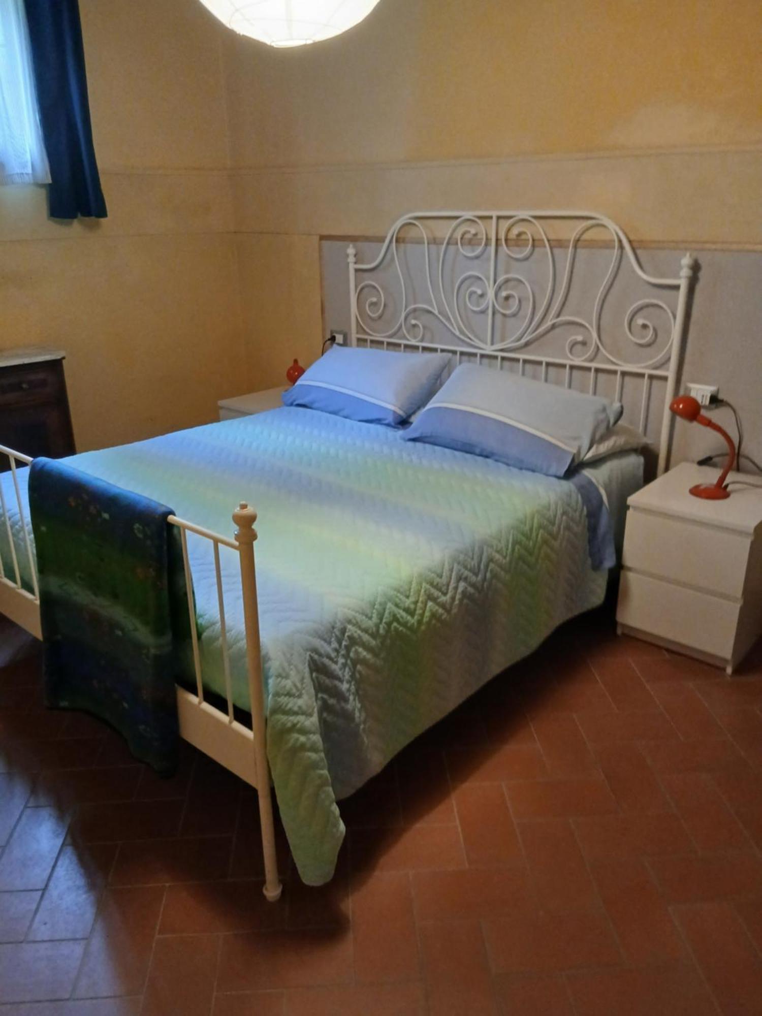 Casa Agostini Apartment Lari Екстериор снимка
