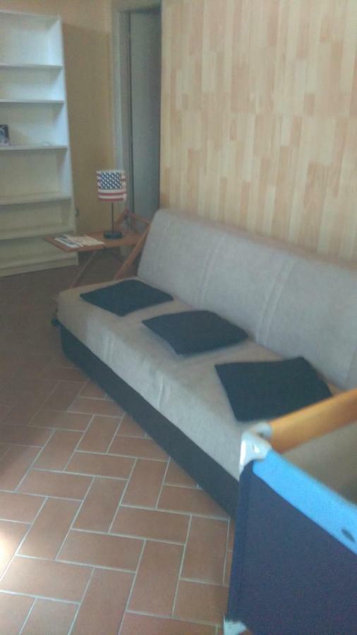 Casa Agostini Apartment Lari Екстериор снимка