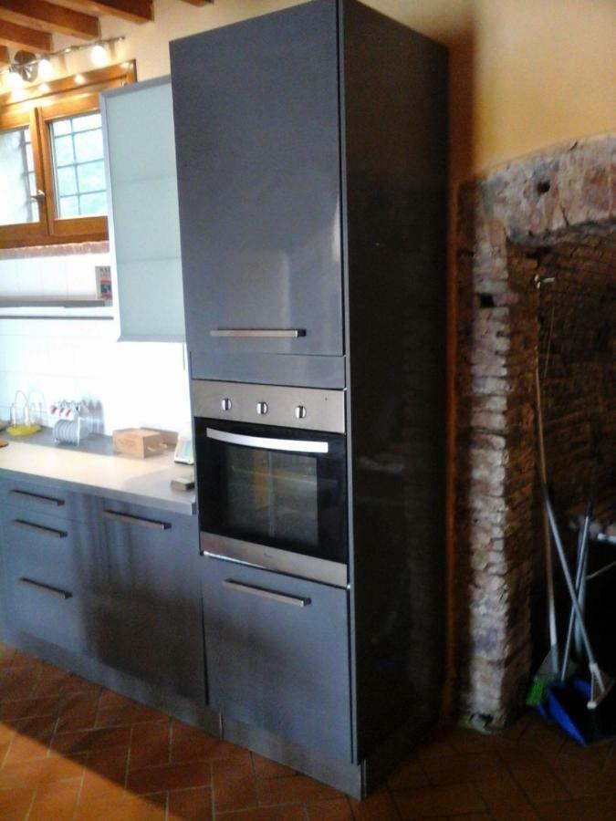 Casa Agostini Apartment Lari Екстериор снимка